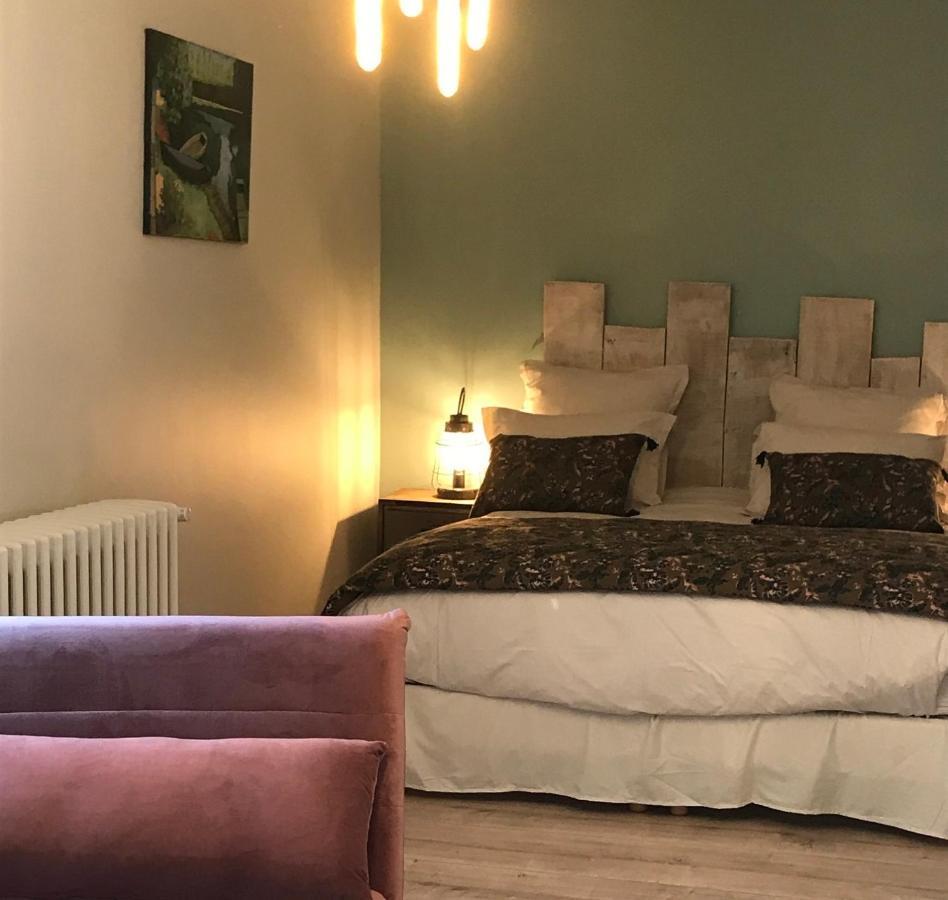 Logis De Pierre Levee Bed & Breakfast Bessines Екстериор снимка