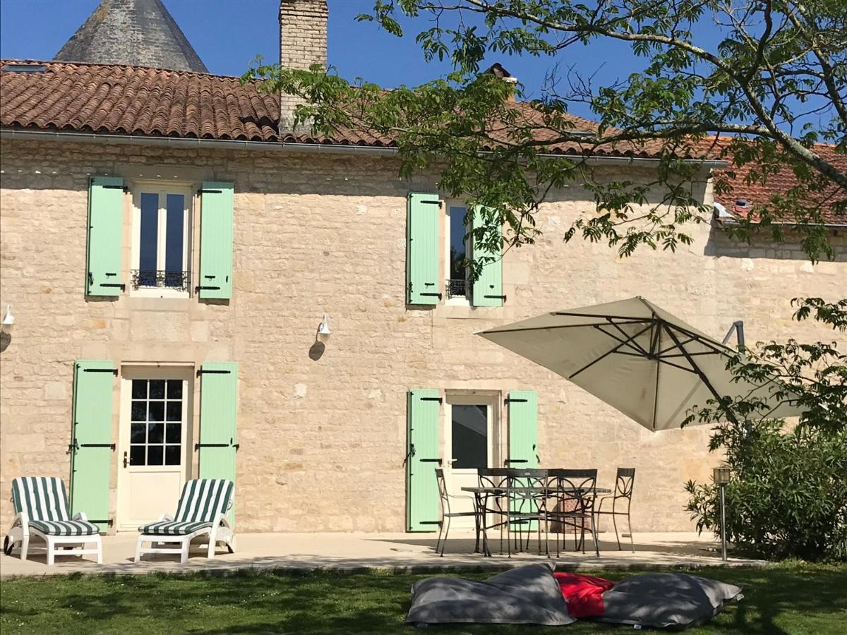 Logis De Pierre Levee Bed & Breakfast Bessines Екстериор снимка