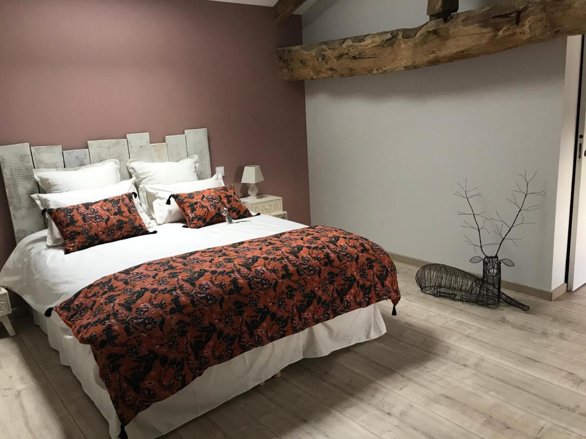 Logis De Pierre Levee Bed & Breakfast Bessines Екстериор снимка